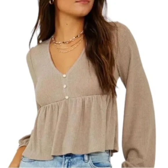 Altat’d State Ribbed Babydoll Cream Top Bishop Sleeves Size Medium NWT - Picture 13 of 13